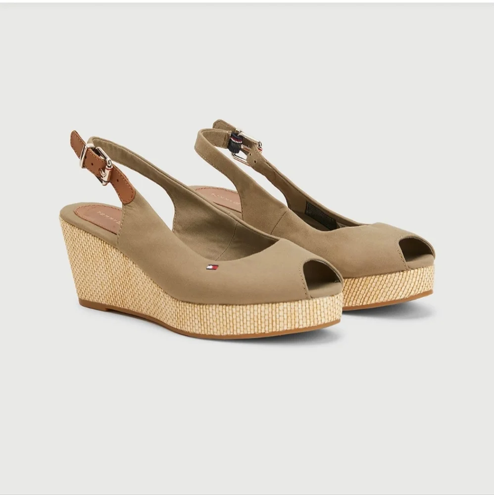 NWT Tommy Hilfiger Iconic Elba Organic Cotton Wedges Espadrille Sandals Shoes 6